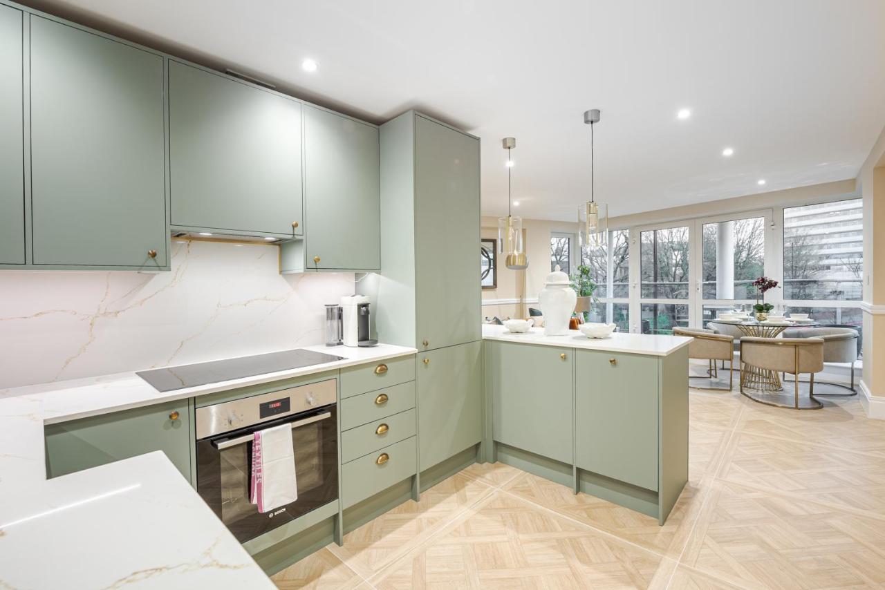 Stunning 2br 2bth With Ac In The Heart Of Chiswick London